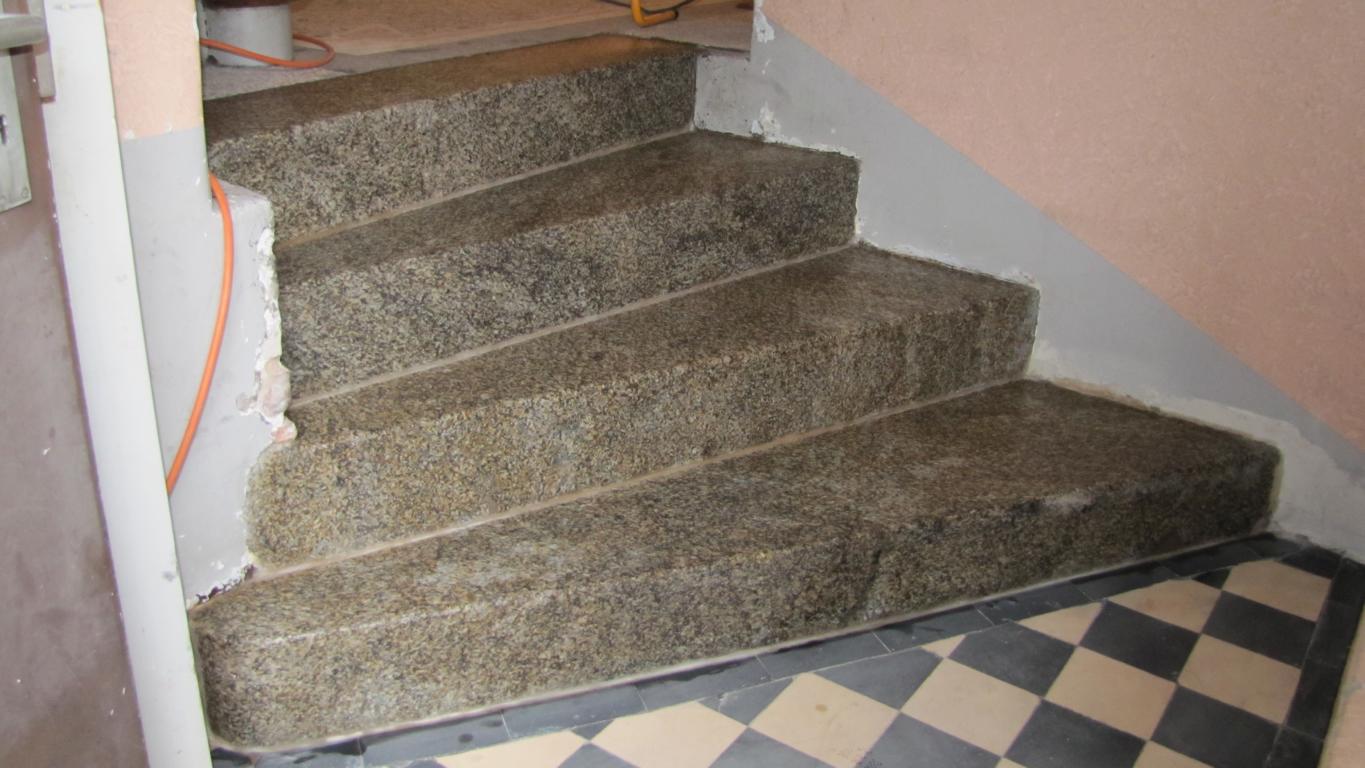 Treppe 8